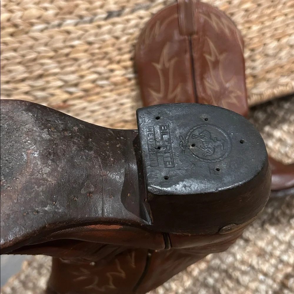 Vintage Tony Lama Women Western Gold Toe Cap Cowboy Boots